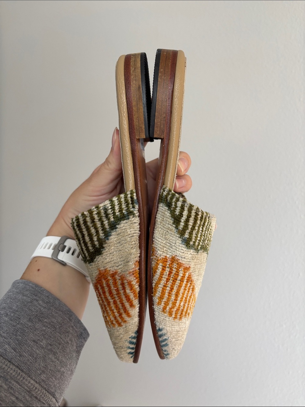 Artemis Design Co. mules unique one-of-a-kind tapestry pattern EUC size EU 37 - Picture 5 of 9